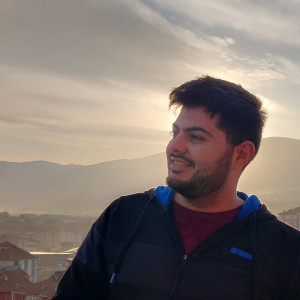 ايمن محمد الصالح